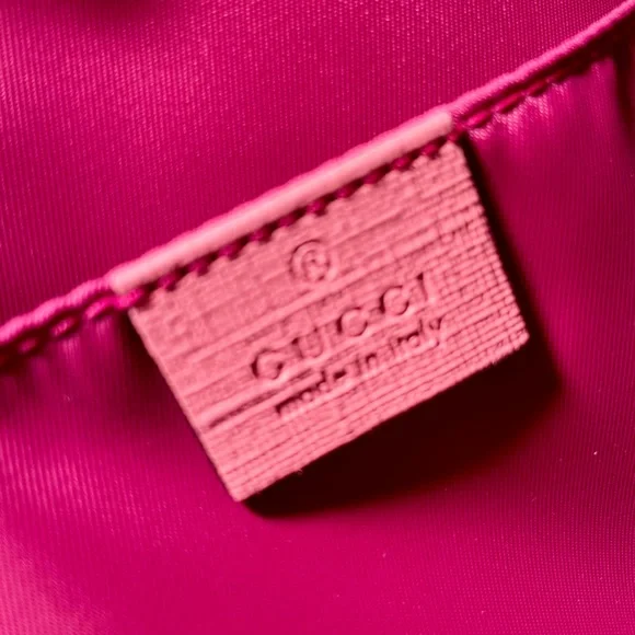 NWT GUCCI GG Supreme Strawberry Tote with Shoulder Strap - Picture 8 of 10